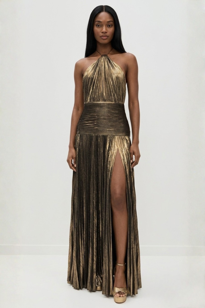 Long Halter Neck Dress for Women with Pleated Skirt and Open Back