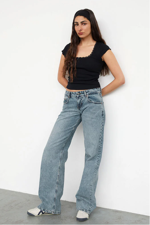 Jeans Low Rise Relaxed Fit Casual Streetwear Style