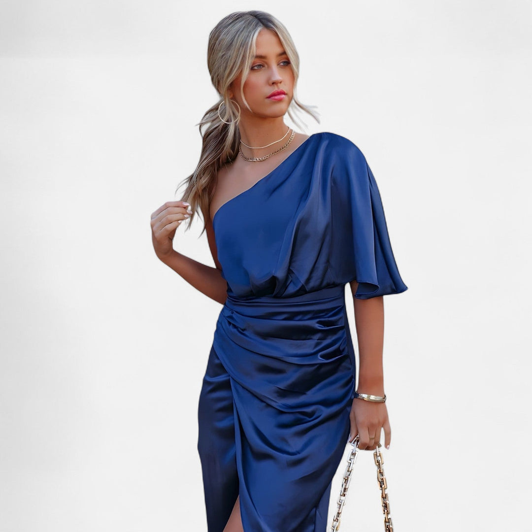 Elegant Maxi Dress Timeless Silhouette Refined Occasion Style
