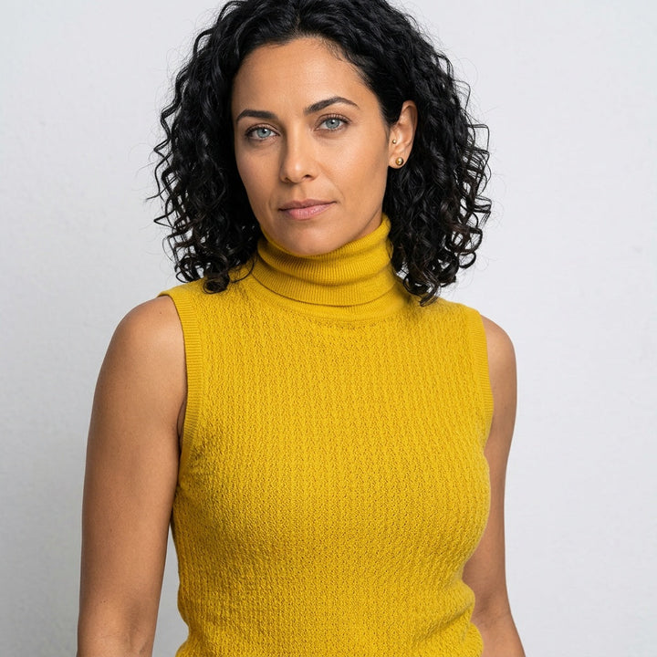 Top Sleeveless Turtleneck Slim Fit Stretch Minimal Style