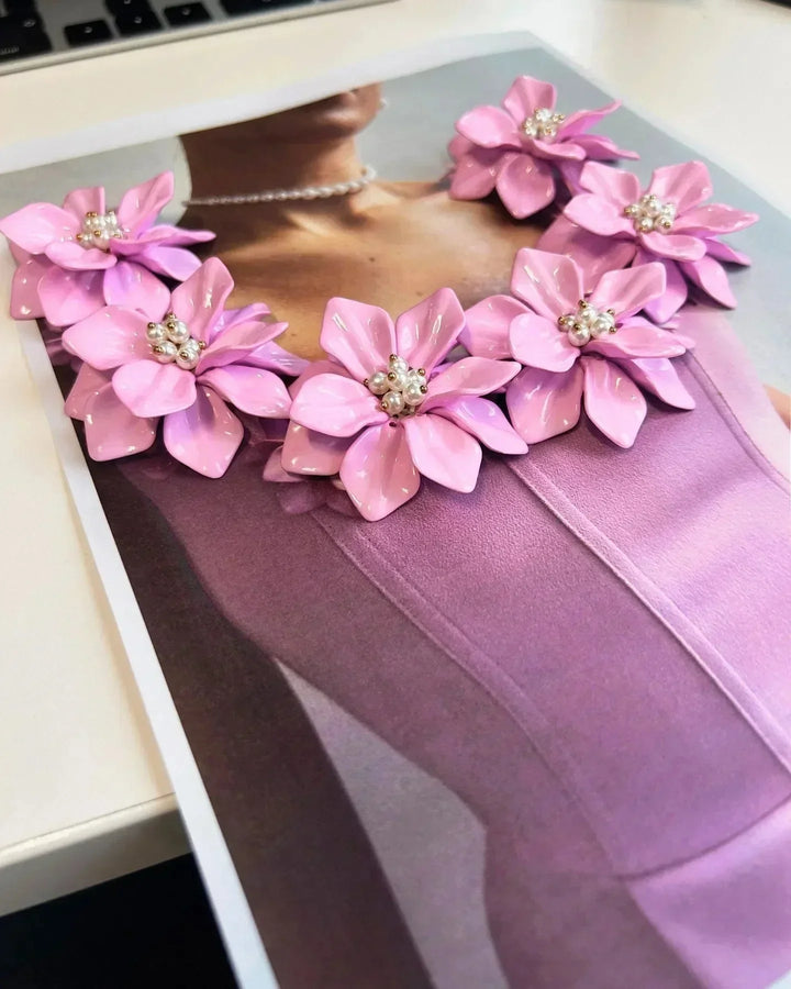 Short Sleeveless Dress Floral Appliqué Neckline for Women